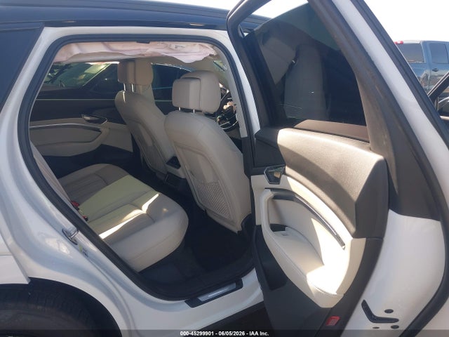 WA15AAGE0RB020190 Audi Q8 E-tron Premium Plus Quattro