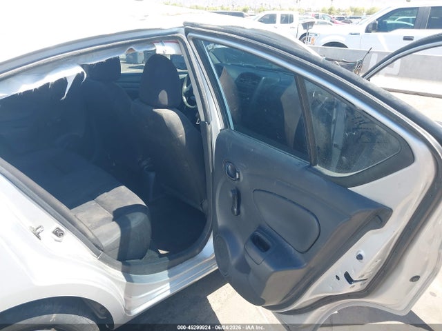 Nissan Versa 1.6 S+ 2018 3N1CN7APXJL835808 Image 8