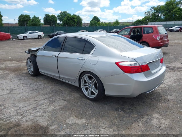 Продажа на аукционе авто 2015 Honda Accord Ex-l, vin: 1HGCR2F80FA135561, номер лота: 45299929