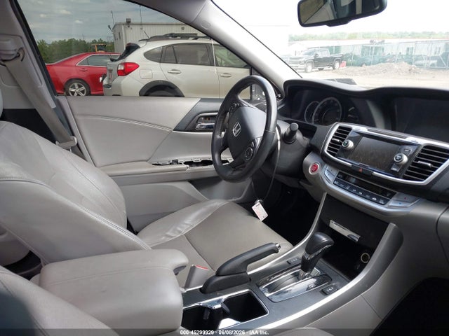 Продажа на аукционе авто 2015 Honda Accord Ex-l, vin: 1HGCR2F80FA135561, номер лота: 45299929