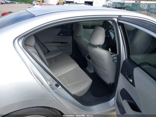 Продажа на аукционе авто 2015 Honda Accord Ex-l, vin: 1HGCR2F80FA135561, номер лота: 45299929