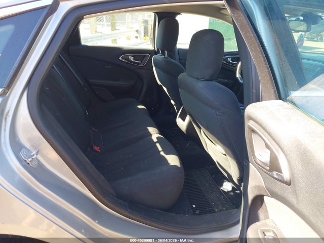 Продаж на аукціоні авто 2016 Chrysler 200 Limited, vin: 1C3CCCAB1GN110921, номер лоту: 45299981