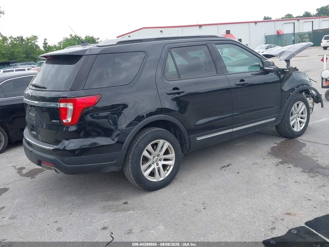 45299988 :رقم المزاد ، 1FM5K8D89JGC16836 vin ، 2018 Ford Explorer Xlt مزاد بيع