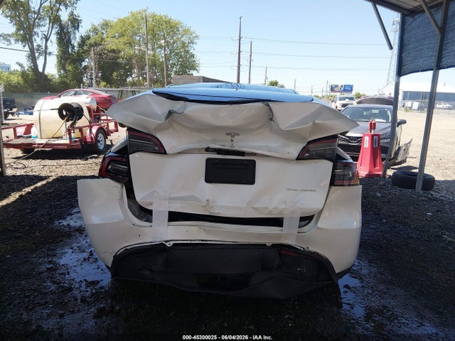 Продаж на аукціоні авто 2023 Tesla Model Y Awd/long Range Dual Motor All-wheel Drive, vin: 7SAYGDEE9PF632780, номер лоту: 45300025