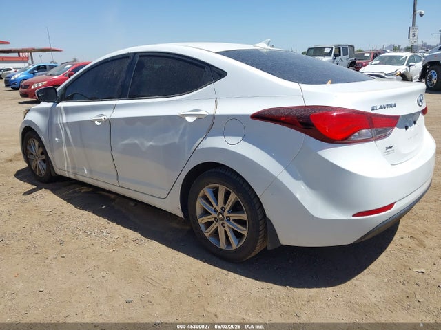 5NPDH4AE7FH560198 Hyundai ELANTRA SE
