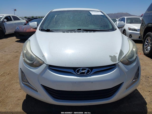 5NPDH4AE7FH560198 Hyundai ELANTRA SE