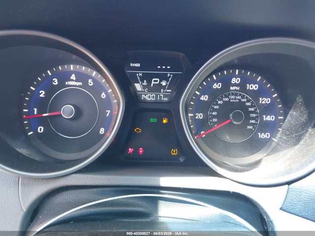5NPDH4AE7FH560198 Hyundai ELANTRA SE