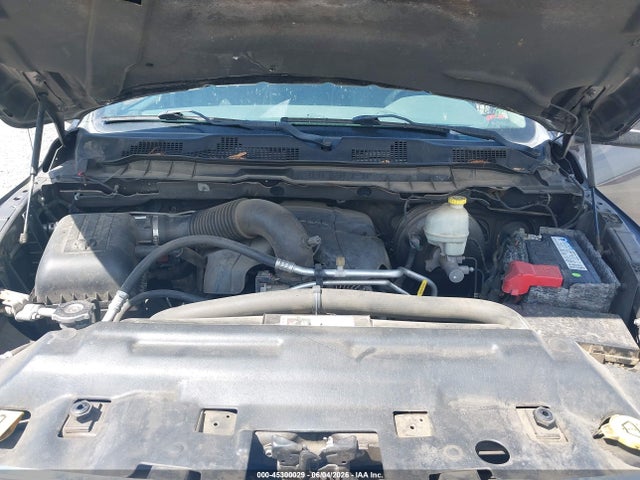 45300029 :رقم المزاد ، 1C6RR6GT8FS589626 vin ، 2015 Ram 1500 Big Horn مزاد بيع