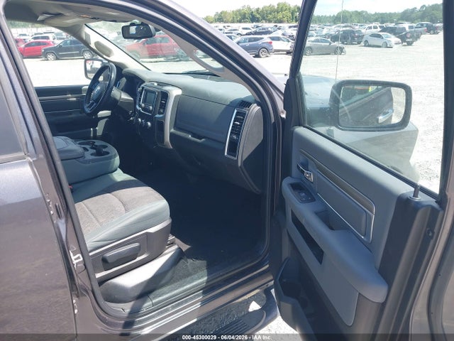 45300029 :رقم المزاد ، 1C6RR6GT8FS589626 vin ، 2015 Ram 1500 Big Horn مزاد بيع