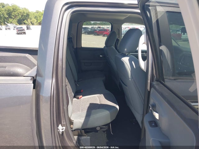 45300029 :رقم المزاد ، 1C6RR6GT8FS589626 vin ، 2015 Ram 1500 Big Horn مزاد بيع