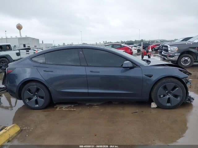2023 Tesla Model 3 Rear-wheel Drive მანქანა იყიდება აუქციონზე, vin: 5YJ3E1EA7PF396901, აუქციონის ნომერი: 45300131