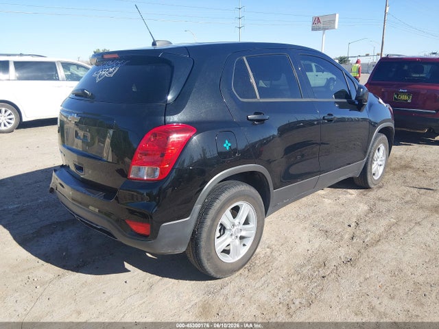 Chevrolet TRAX LS 2019 3GNCJNSB4KL397750 Image 4