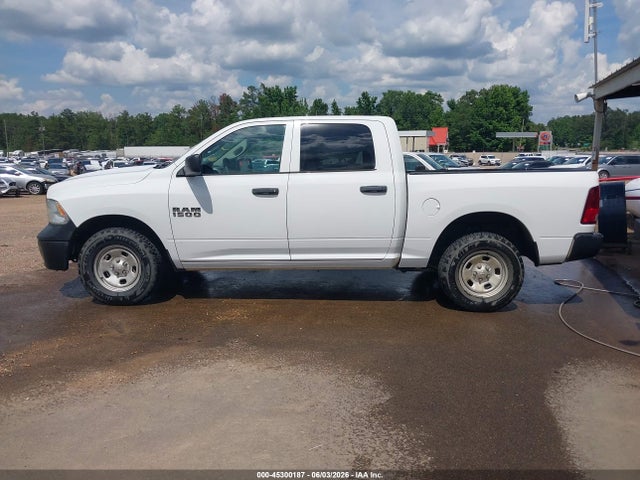 45300187 :رقم المزاد ، 1C6RR7KG2HS610361 vin ، 2017 Ram 1500 Tradesman  4x4 5'7 Box مزاد بيع