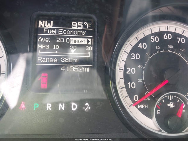 45300187 :رقم المزاد ، 1C6RR7KG2HS610361 vin ، 2017 Ram 1500 Tradesman  4x4 5'7 Box مزاد بيع