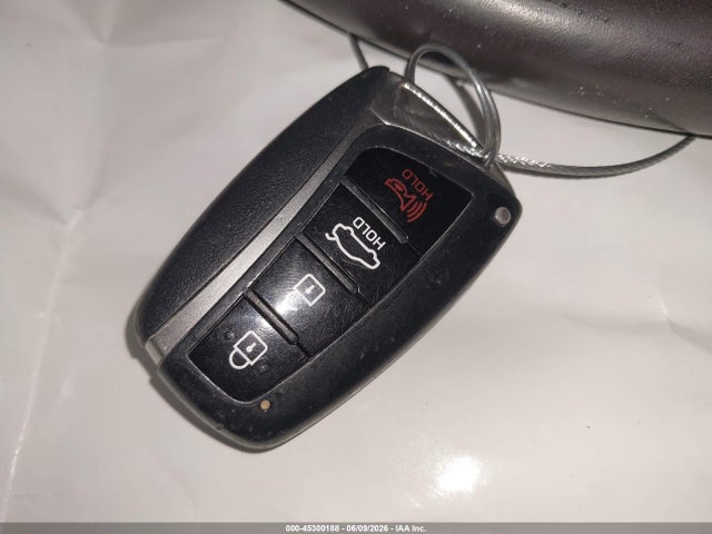 Hyundai Genesis 3.8 2015 KMHGN4JE6FU034684 Image 11