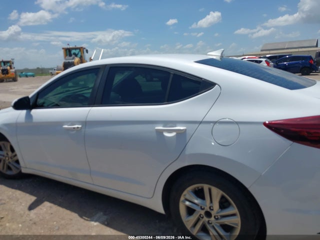 Hyundai Elantra Value Edition 2019 5NPD84LF1KH429901 Image 15