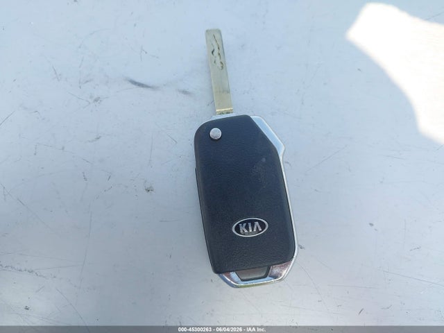 KNDJ63AU8L7095327 KIA Soul Gt-line