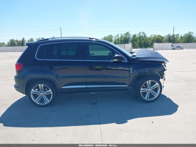 WVGAV3AX9EW055744 Volkswagen Tiguan R-line