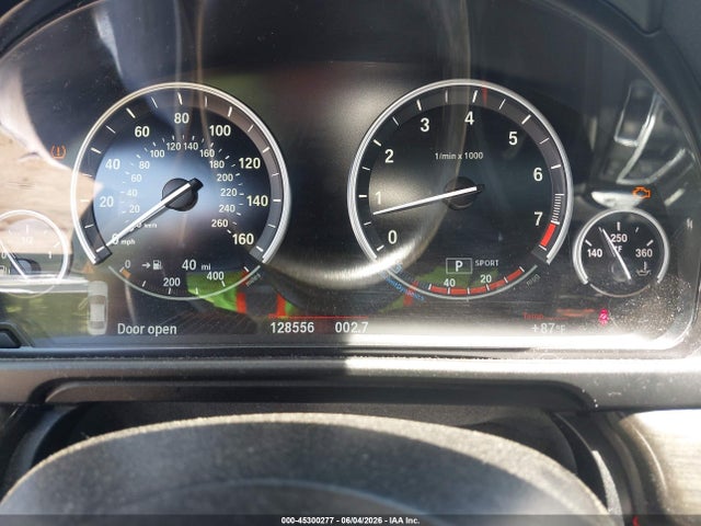 45300277 :رقم المزاد ، WBA5B3C5XFD540267 vin ، 2015 Bmw 535i Xdrive مزاد بيع