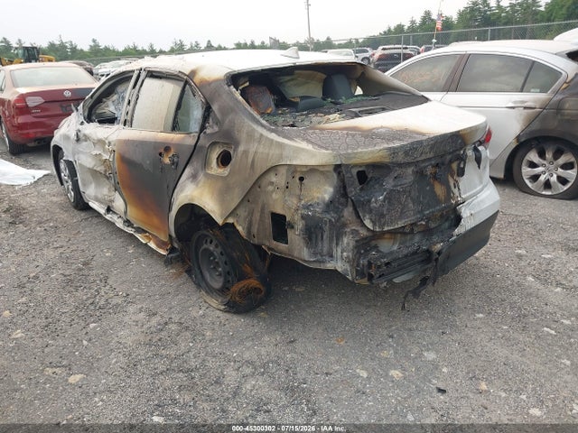 Toyota COROLLA LE 2023 JTDB4MEE6P3013921 Image 3