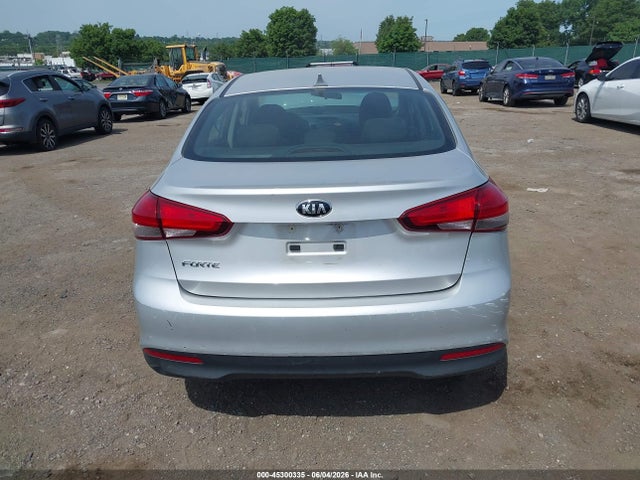 KIA FORTE LX 2017 3KPFK4A72HE075793 Image 16
