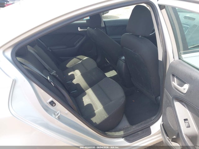 KIA FORTE LX 2017 3KPFK4A72HE075793 Image 8