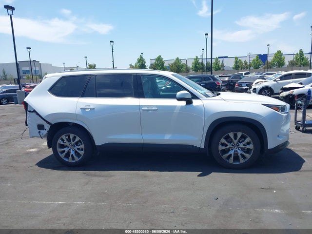 Toyota Grand Highlander Limited 2024 5TDAAAB50RS062119 Image 14