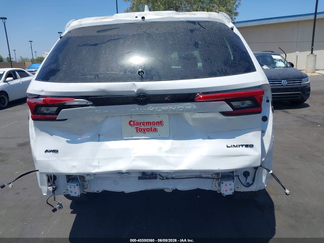 Toyota Grand Highlander Limited 2024 5TDAAAB50RS062119 Image 17
