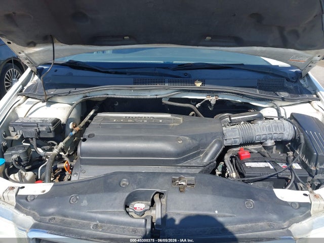 45300375 :رقم المزاد ، 5FNRL18522B006424 vin ، 2002 Honda Odyssey Lx مزاد بيع
