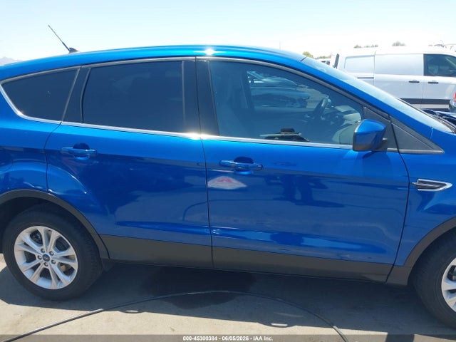 Продажа на аукционе авто 2019 Ford Escape Se, vin: 1FMCU0GD5KUC27749, номер лота: 45300384