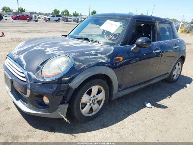 2015 Mini Hardtop Cooper მანქანა იყიდება აუქციონზე, vin: WMWXS5C58FT828315, აუქციონის ნომერი: 45300388