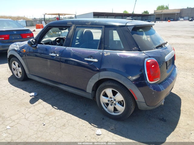 2015 Mini Hardtop Cooper მანქანა იყიდება აუქციონზე, vin: WMWXS5C58FT828315, აუქციონის ნომერი: 45300388