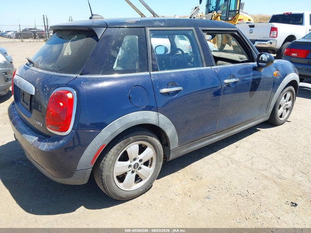 2015 Mini Hardtop Cooper მანქანა იყიდება აუქციონზე, vin: WMWXS5C58FT828315, აუქციონის ნომერი: 45300388