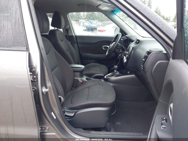 Продаж на аукціоні авто 2018 Kia Soul, vin: KNDJN2A2XJ7569481, номер лоту: 45300416