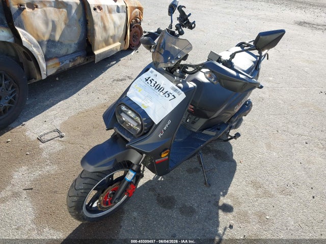 45300457 :رقم المزاد ، L5YTCLAV2R1127767 vin ، 2024 Znen Scooter مزاد بيع