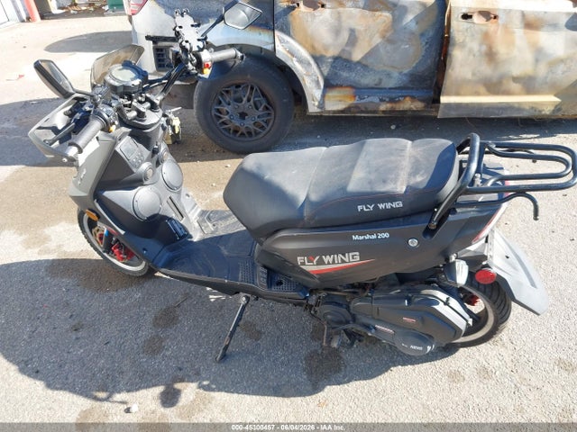45300457 :رقم المزاد ، L5YTCLAV2R1127767 vin ، 2024 Znen Scooter مزاد بيع