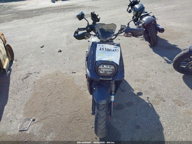 45300457 :رقم المزاد ، L5YTCLAV2R1127767 vin ، 2024 Znen Scooter مزاد بيع