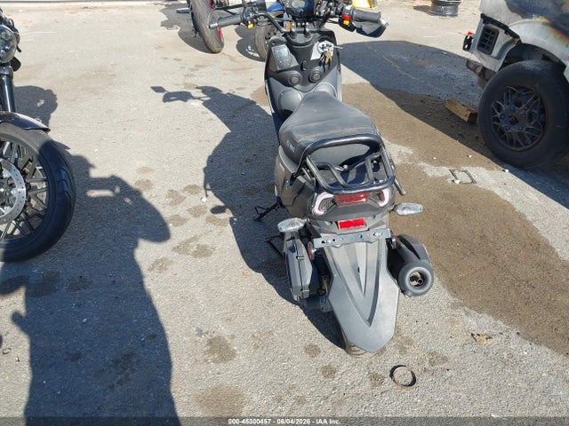 45300457 :رقم المزاد ، L5YTCLAV2R1127767 vin ، 2024 Znen Scooter مزاد بيع
