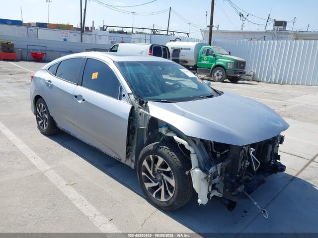 Honda CIVIC EX 2017 2HGFC2F73HH530277 Image 1