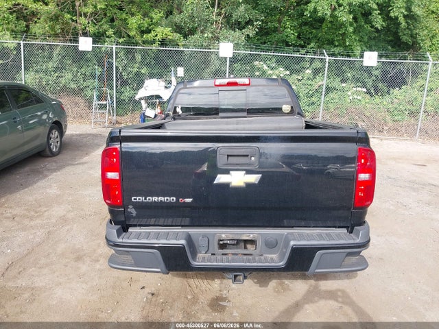 45300527 :رقم المزاد ، 1GCGTDEN9J1189597 vin ، 2018 Chevrolet Colorado Z71 مزاد بيع