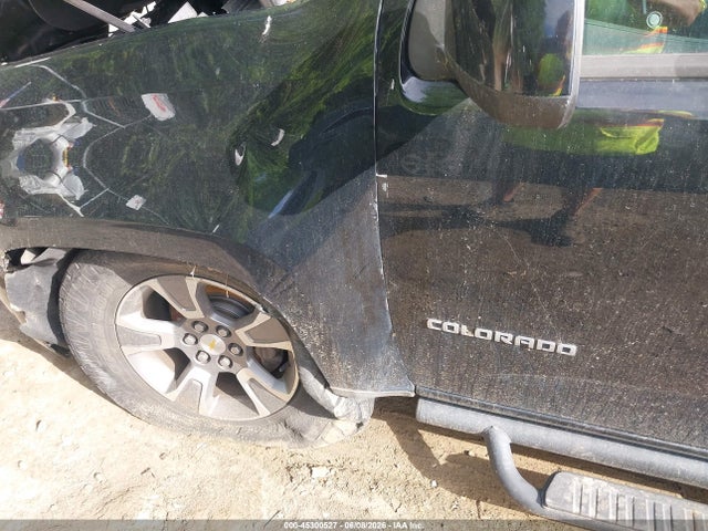 45300527 :رقم المزاد ، 1GCGTDEN9J1189597 vin ، 2018 Chevrolet Colorado Z71 مزاد بيع