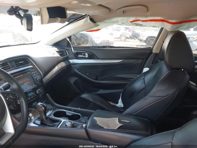 45300530 :رقم المزاد ، 1N4AA6AP7JC390858 vin ، 2018 Nissan Maxima 3.5 Sv مزاد بيع