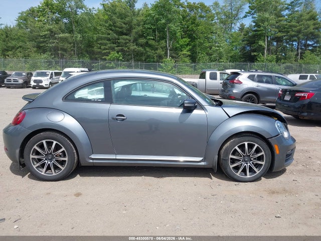 45300570 :رقم المزاد ، 3VWFD7AT9JM711336 vin ، 2018 Volkswagen Beetle 2.0t Coast/2.0t S مزاد بيع