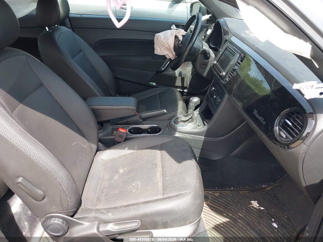 45300570 :رقم المزاد ، 3VWFD7AT9JM711336 vin ، 2018 Volkswagen Beetle 2.0t Coast/2.0t S مزاد بيع
