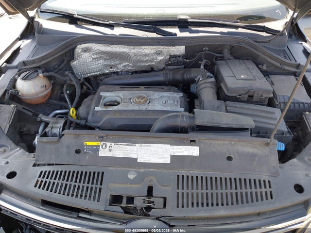 WVGAV7AX0GW611711 Volkswagen TIGUAN SE