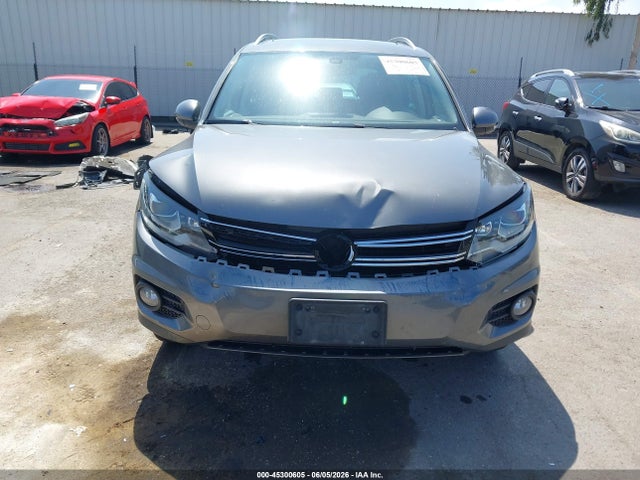 WVGAV7AX0GW611711 Volkswagen TIGUAN SE