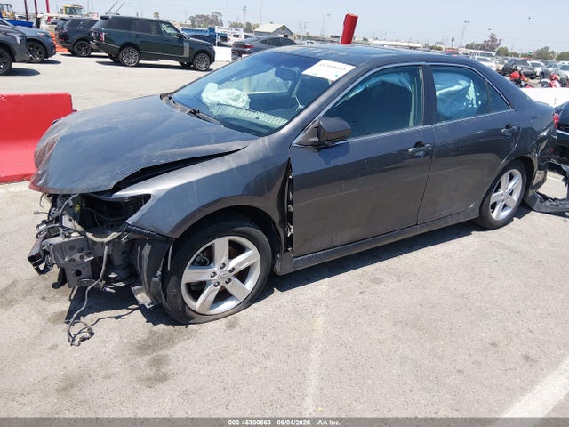 Toyota CAMRY SE 2014 4T1BF1FK7EU348430 Image 2