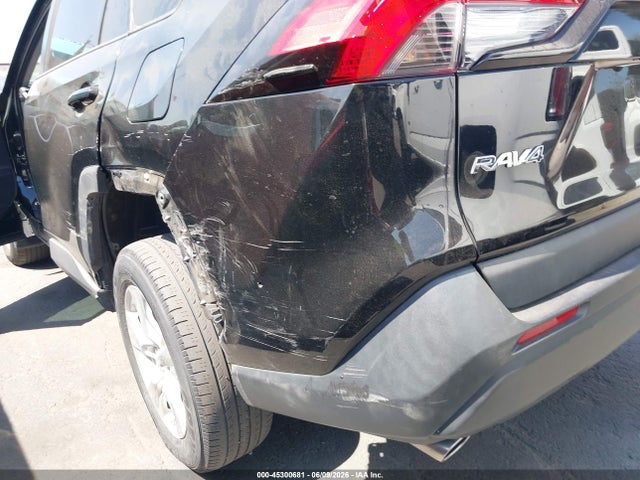 45300681 :رقم المزاد ، 2T3W1RFVXKW043838 vin ، 2019 Toyota Rav4 Xle مزاد بيع