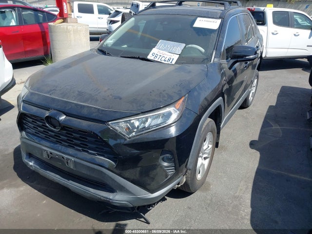 45300681 :رقم المزاد ، 2T3W1RFVXKW043838 vin ، 2019 Toyota Rav4 Xle مزاد بيع