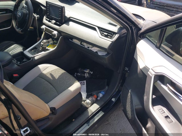 45300681 :رقم المزاد ، 2T3W1RFVXKW043838 vin ، 2019 Toyota Rav4 Xle مزاد بيع
